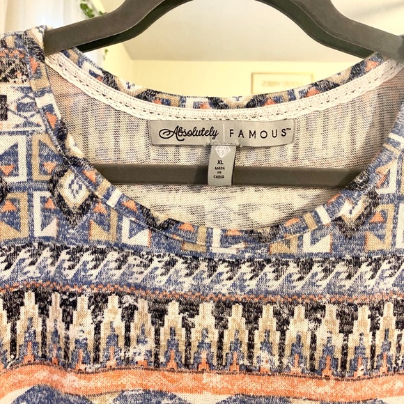 Aztec top - Picture 2 of 4